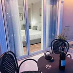 Bizant Boutique & Coffee Bar فندق دراس